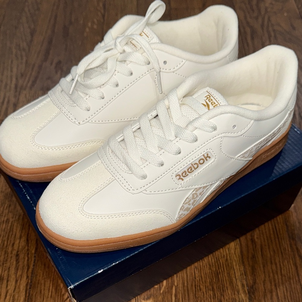 Reebok Cream and Brown Sneakers - Picture 3 of 5